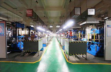 硫化成型工场 (2) 硫化成型工场 (2)